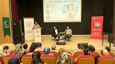 SİBER ZORBALIĞIN TEHLİKELERİ ANLATILDI