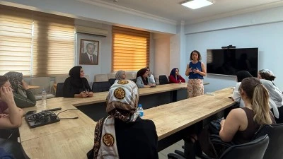 DİJİTAL &Ccedil;AĞIN RİSKLERİNE KARŞI AİLE EĞİTİMİ