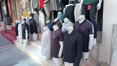 YAZ GELDİ AMA SATIŞLAR GELMEDİ