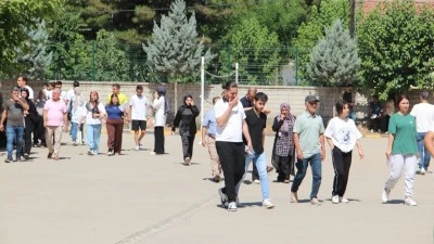 SINAV HEYECANI DIŞARI TAŞTI