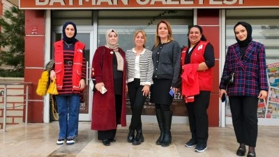 KIZILAY&rsquo;DAN HEM KUTLAMA HEM KAN BAĞIŞI &Ccedil;AĞRISI