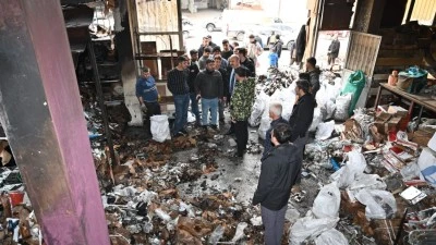 VALİ CANALP YANGIN YERİNDE