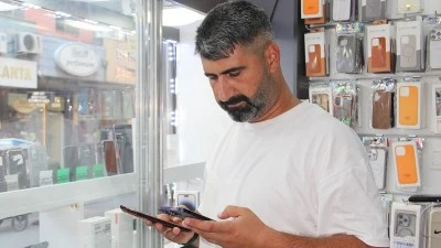 Y&Uuml;KSEK FİYATLAR TELEFON PİYASASINI VURDU