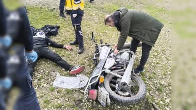 YANGINA GİDERKEN KAZAYA M&Uuml;DAHALE ETTİLER