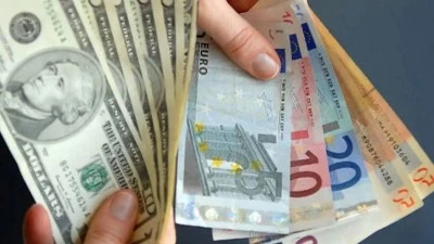 EURO 47 LİRAYA YAKLAŞTI