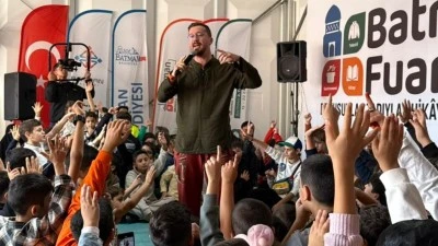 ÜNLÜ FENOMEN BATMAN KİTAP FUARI’NDA