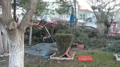 KUVVETLİ RÜZGAR UYARISI