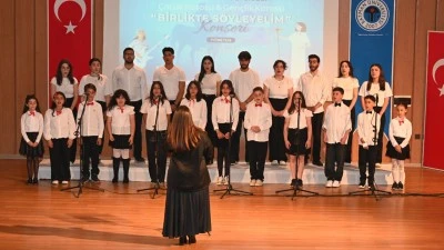 &Uuml;NİVERSİTEDEN 19 MAYIS KONSERİ