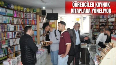 KIRTASİYELERDE SINAV MESAİSİ: YOĞUNLUK YILA YAYILDI