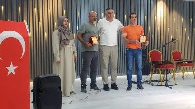 DOSTLUKLAR VE EMEKLER TA&Ccedil;LANDIRILDI