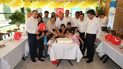 VALİ CANALP: ÇÖLYAK HASTALARININ YANINDAYIZ