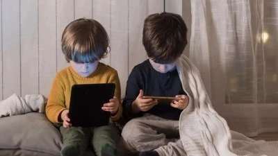 &Ccedil;OCUKLAR İ&Ccedil;İN DİJİTAL SINIR ŞART EKRAN ARTTIK&Ccedil;A DİKKAT AZALIYOR