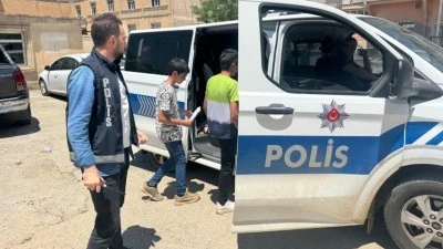 &Ouml;ĞRENCİLERİN İMDADINA POLİS YETİŞTİ