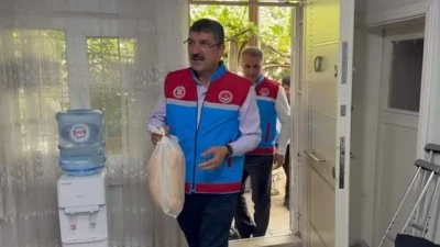 NASIROĞLU, İHTİYAÇ SAHİPLERİNE YEMEK DAĞITTI 