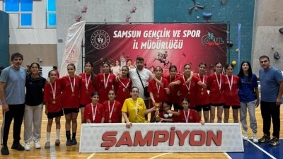 BATMAN HENTBOL KIZ TAKIMI TÜRKİYE ŞAMPİYONU