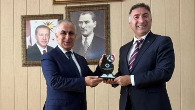 ÜNİVERSİTEDEN AKADEMİK İŞ BİRLİĞİ ADIMI