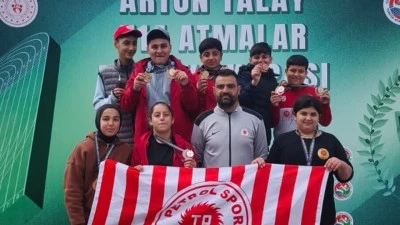 ANKARA'DA PETROLSPOR R&Uuml;ZGARI: 12 MADALYA!
