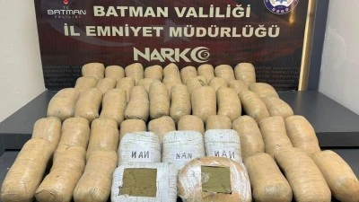51 KİLOLUK ESRAR YAKALANDI