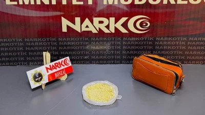 HAVALİMANI'NDA UYUŞTURUCU OPERASYONU