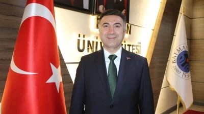 REKTÖR DEMİR’DEN BABALAR GÜNÜ MESAJI