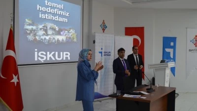 ENGELLİLERE Y&Ouml;NELİK EĞİTİM PROGRAMINA YOĞUN İLGİ