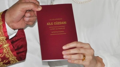 EVLİLİKLERE SOSYAL MEDYA UYARISI