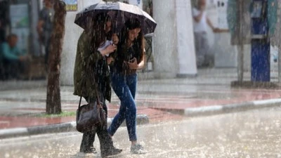 METEOROLOJİDEN KUVVETLİ YAĞIŞ UYARISI