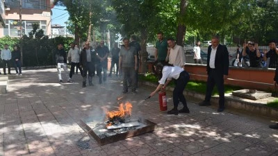 ALEVLERLE M&Uuml;CADELEYİ UYGULAMALI &Ouml;ĞRENDİLER