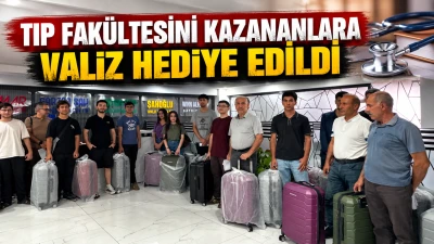 TIP FAK&Uuml;LTESİNİ KAZANANLARA VALİZ HEDİYE EDİLDİ