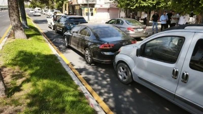 ÖZGÜRLÜK BULVARI'NDA ZİNCİRLEME KAZA