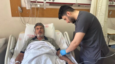 AYAĞINI KAPTIRAN VATANDAŞ SAĞLIĞINA KAVUŞUYOR