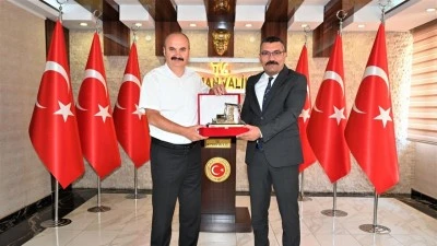 BAŞSAVCI ŞAHİNGÖZ’DEN VALİ CANALP’A VEDA ZİYARETİ