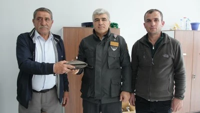 OTOB&Uuml;STE UNUTULAN SERVET SAHİBİNE ULAŞTIRILDI