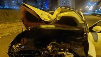 KONTROLDEN &Ccedil;IKAN OTOMOBİL KAZA YAPTI