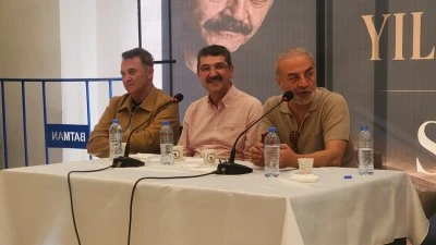 YILMAZ ERDOĞAN, BATMANLI GEN&Ccedil;LERLE BULUŞTU