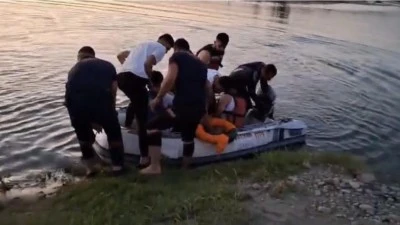 Y&Uuml;KSELEN SULAR 5 KİŞİYİ MAHSUR BIRAKTI