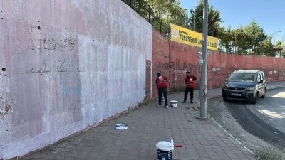 OKUL DUVARLARI YENİLENİYOR