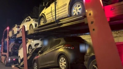 TAKTİĞİN B&Ouml;YLESİ! &Ccedil;EKİCİDE UYUŞTURUCU ZULASI