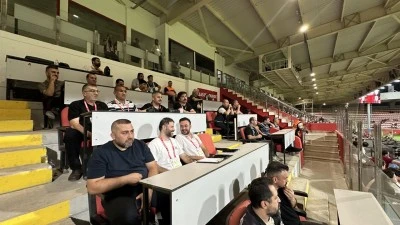BASIN TRİB&Uuml;N&Uuml;NDEKİ DARALMA TEPKİ &Ccedil;EKTİ