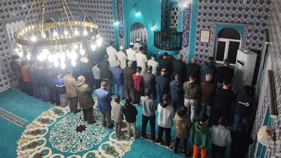 İLK KEZ HATİMLE TERAVİH NAMAZI KILINDI