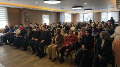 KADIN EMEĞİ SENDİKAL M&Uuml;CADELEYE G&Uuml;&Ccedil; KATTI