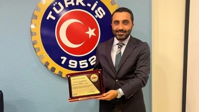 YILIN İŞ İNSANI ÖDÜLÜ NASIROĞLU'NA!