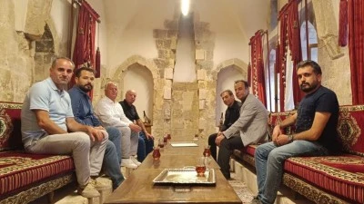 HOLLANDALI MİSAFİRLERDEN MANASTIRA ÖVGÜ