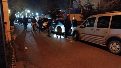 SİLAHLI KAVGA: GEN&Ccedil; G&Ouml;ĞS&Uuml;NDEN VURULDU