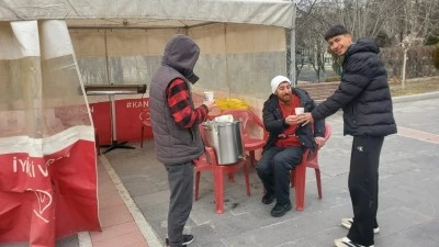 KIZILAY&rsquo;IN SICAK &Ccedil;ORBASI G&Ouml;N&Uuml;LLERİ ISITIYOR