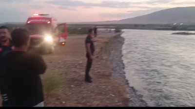 SAMANYOLU MEVKİİNDE SUDA MAHSUR KALDILAR