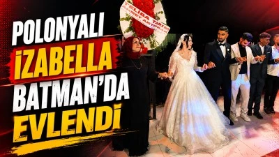 POLONYALI İZABELLA BATMAN&rsquo;DA EVLENDİ