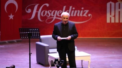 NURULLAH GEN&Ccedil; OKURLARIYLA BULUŞTU