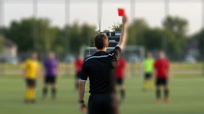 MA&Ccedil;TA ORTALIK KARIŞTI! TAM 16 KIRMIZI KART &Ccedil;IKTI!