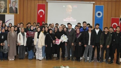 AHMET SULA BATMAN ÜNİVERSİTESİNDE “İNSAN’A YOLCULUK” ANLATTI
